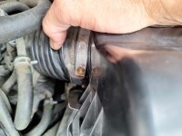 DAMAGED AIR PIPE.jpg
