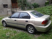Honda Civic 4D 007.jpg